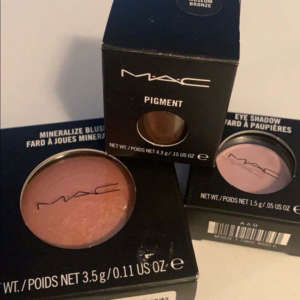 MAC makeup bundle